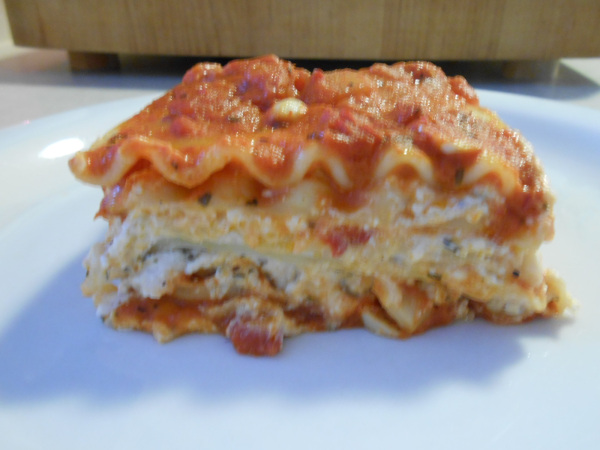 HOW TO MAKE RED AND WHITE LASAGNA